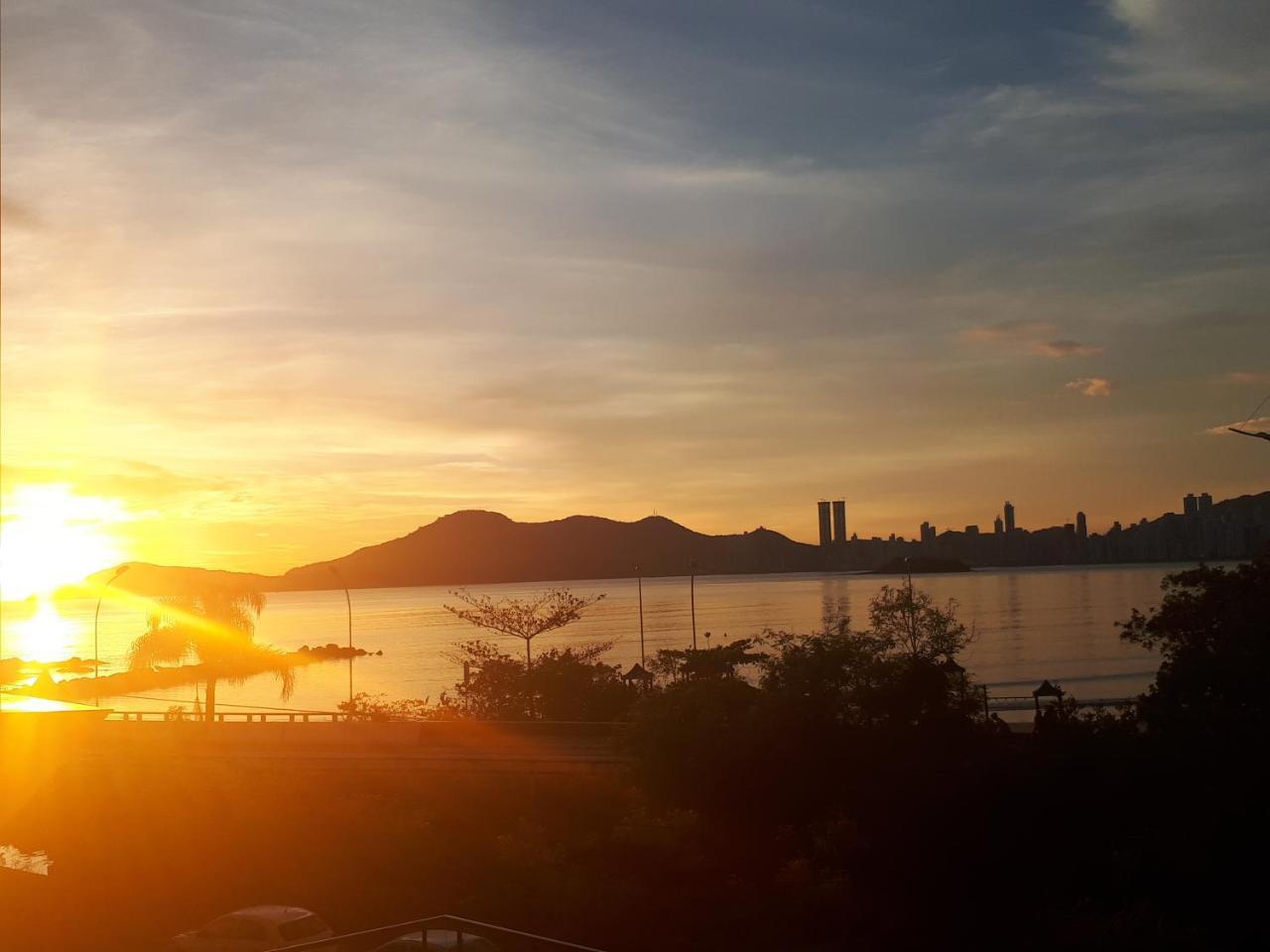 Apartamento Beira Mar Balneário Camboriú Exterior foto